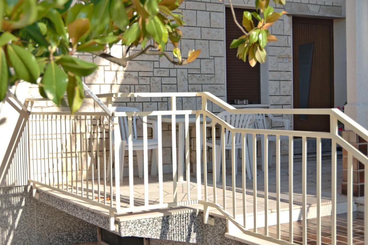 Apartments Vili Умаг Экстерьер фото